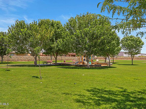 2nd image of 10680 Canyon Sage Dr