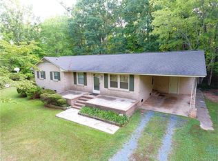 385 Whispering Pines Rd, Wadesboro, NC 28170