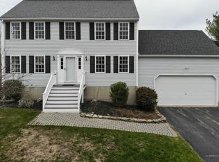 3 Greenacre Dr, York, ME 03909