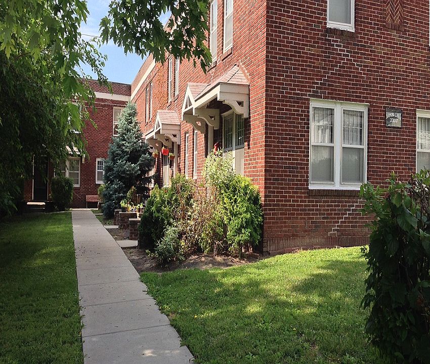1st image of 3007 Dewey Ave #5