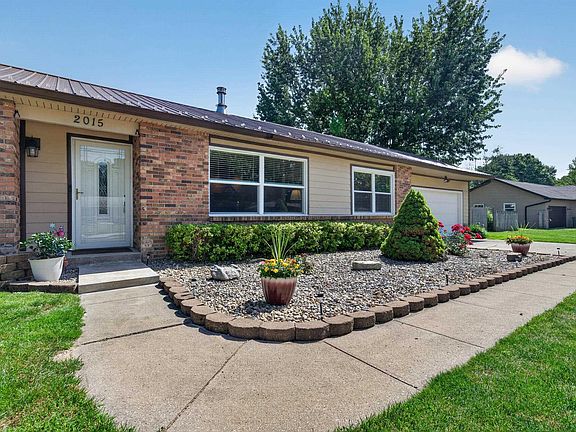 2nd image of 2015 W Westholme Dr