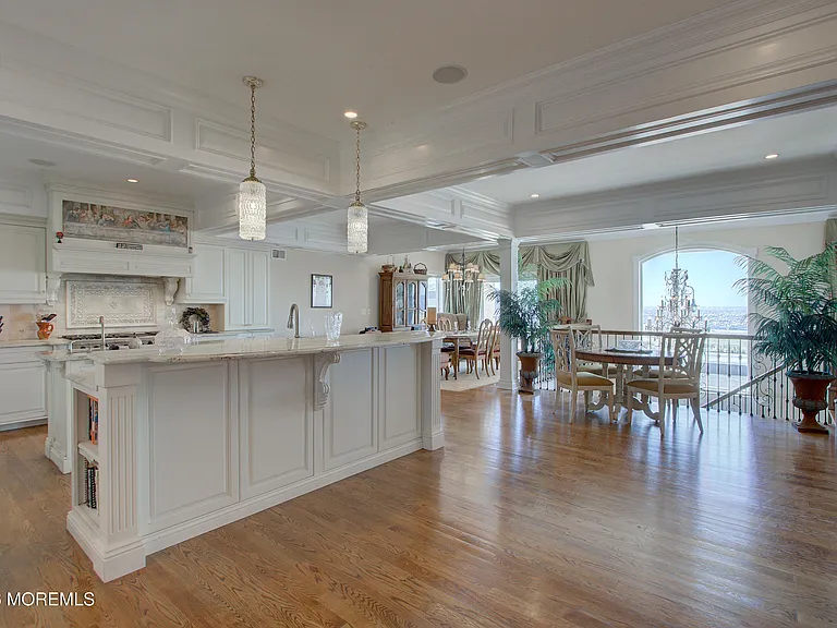 1007 Ocean Ave — Photo 26