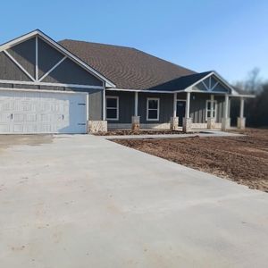 435 Advance Rd, Weatherford, TX, 76088