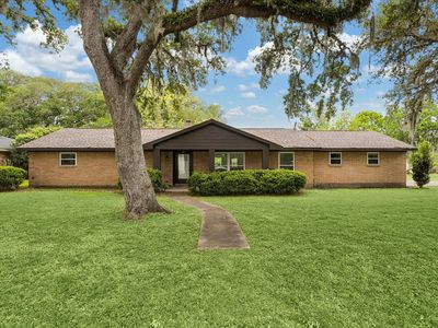 1107 Hallie St, Sweeny, TX, 77480