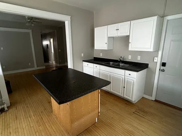 214-216 N 2nd Ave E, 214-216 N 2nd Ave E #216-1, Duluth, MN 55805