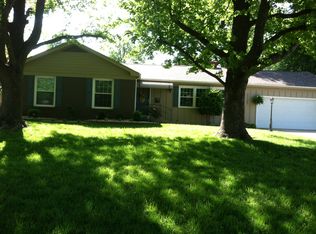 2125 S Valley Rd, Springfield, MO 65804