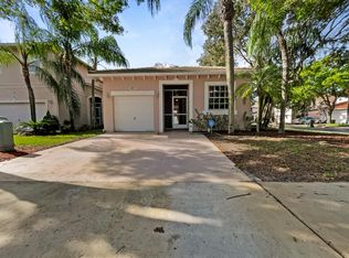 4852 NW 20th Pl, Coconut Creek, FL 33063