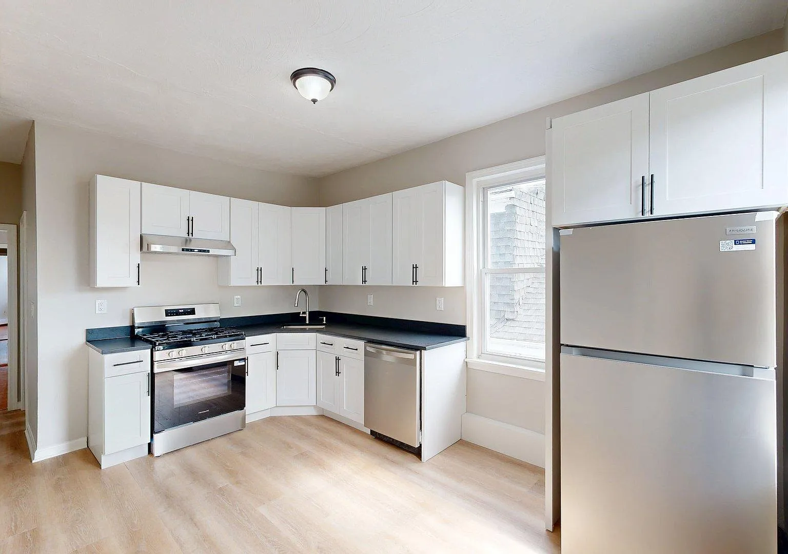 165 Hichborn Street — Photo 1