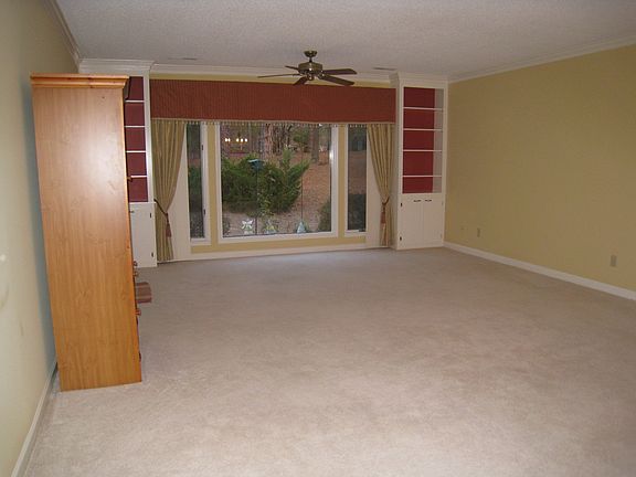 Living Room With Built Ins