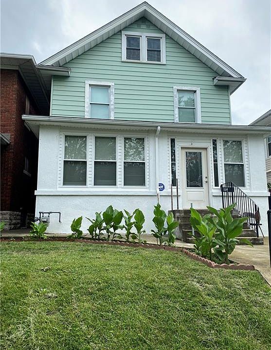 1st image of 661 Bowen St