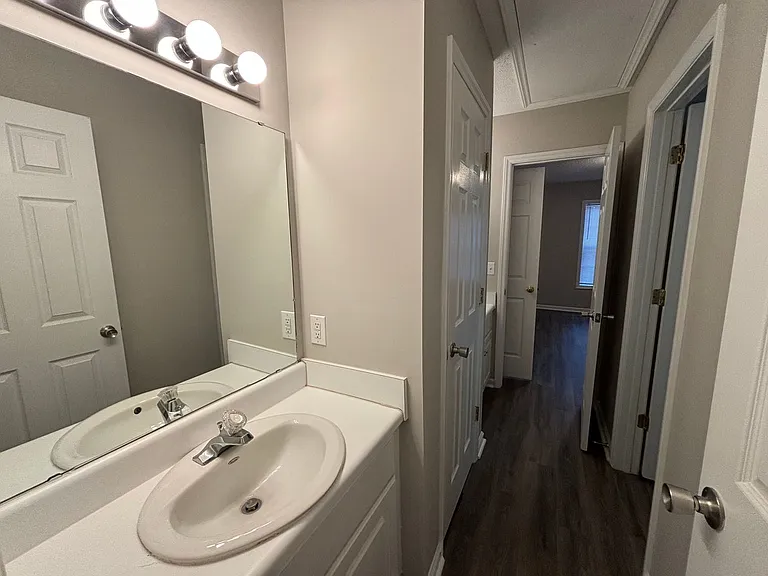271 Sheridan Forest Rd — Photo 10