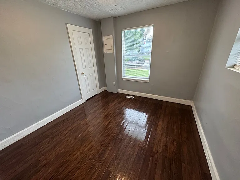 1409 E Tabor St — Photo 15