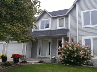 634 Cortland Ln SW, Rochester, MN 55902