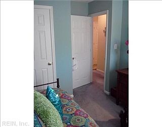 3rd image of 1520 Creek Ct