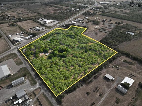 2nd image of 7992 Parker Ranch Rd