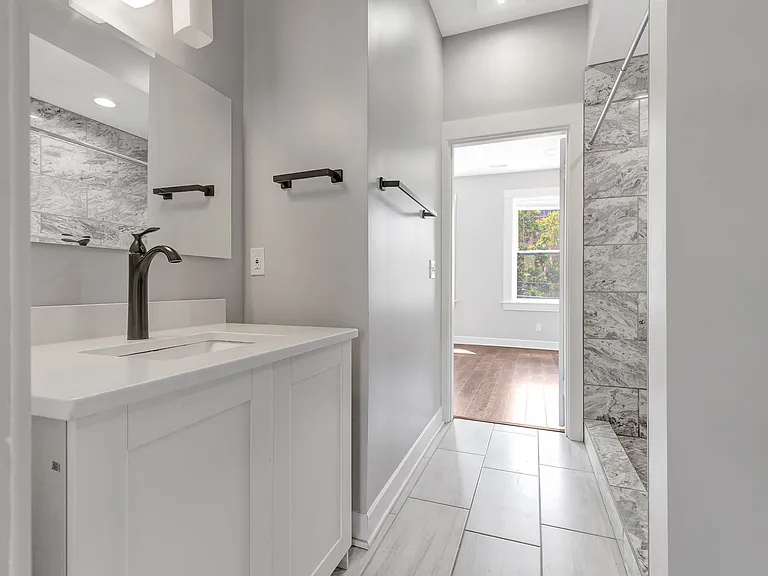 2724 Glendora Ave — Photo 19