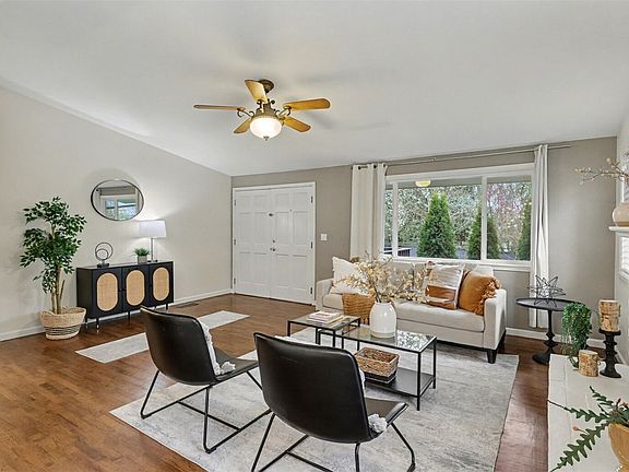 5th image of 11204 148th Avenue SE