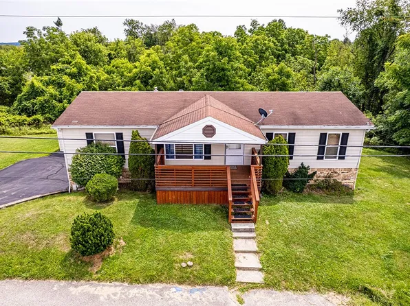 205 Sagerville Ln, Harrison City, PA 15636
