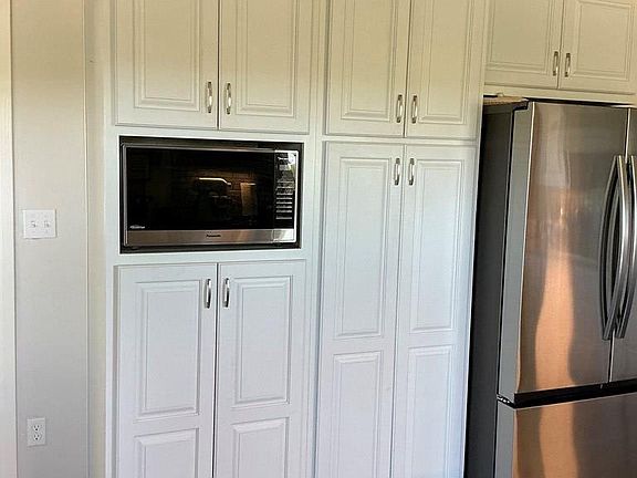 5th image of 604 McCarver Dr