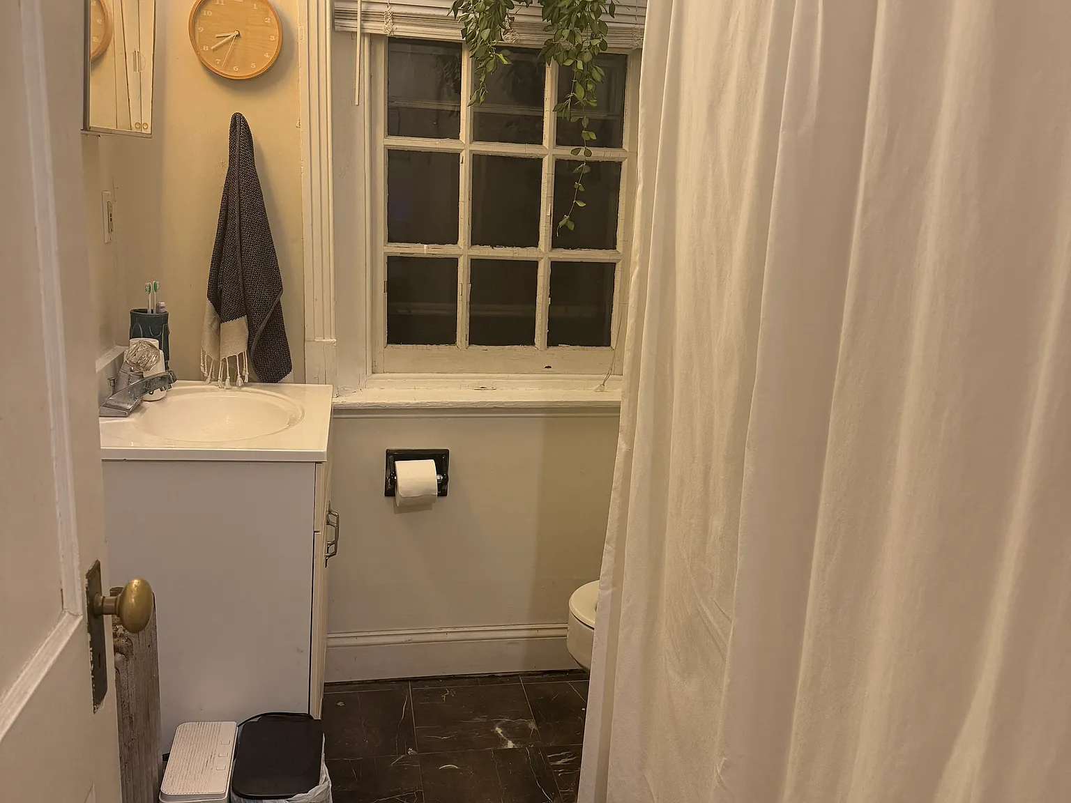 1 bed, 1000 sqft, $1,750 — Photo 4