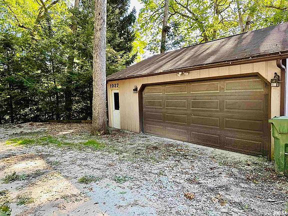 3rd image of 1037 Northwood Dr
