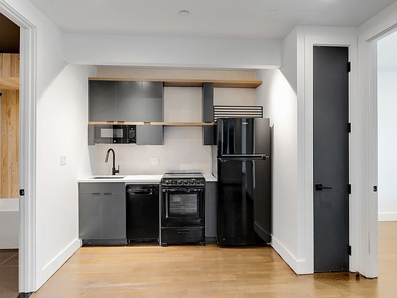4th image of 115 Clifton Pl #3B