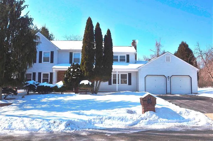 5 Swan Ct photo 1