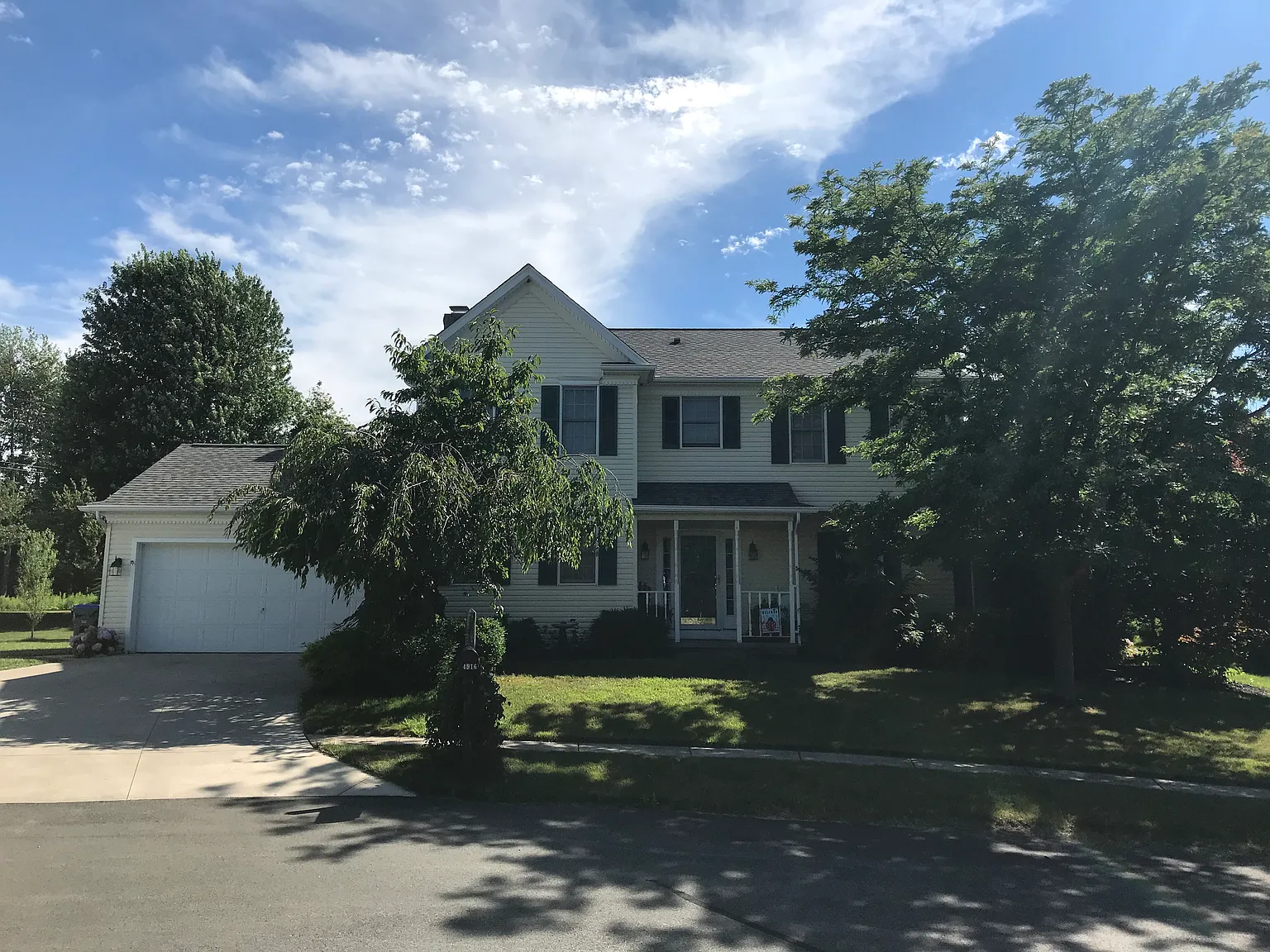 4916 Crosswinds Dr photo 1