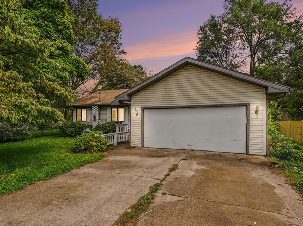 69089 Section St, Edwardsburg, MI 49112