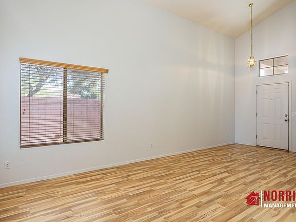 5th image of 2144 N Sabino Ln