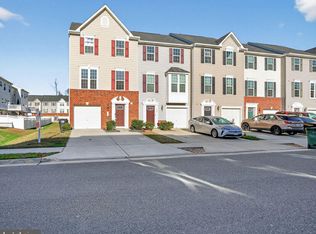 320 Streamview Dr, Fredericksburg, VA 22405