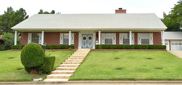 1st image of 4241 Park Hill Dr
