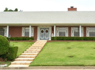 4241 Park Hill Dr, El Paso, TX 79902