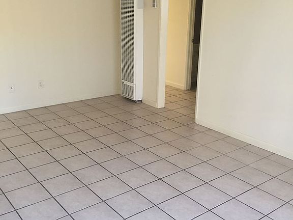 4th image of 13862 Milton Ave #2