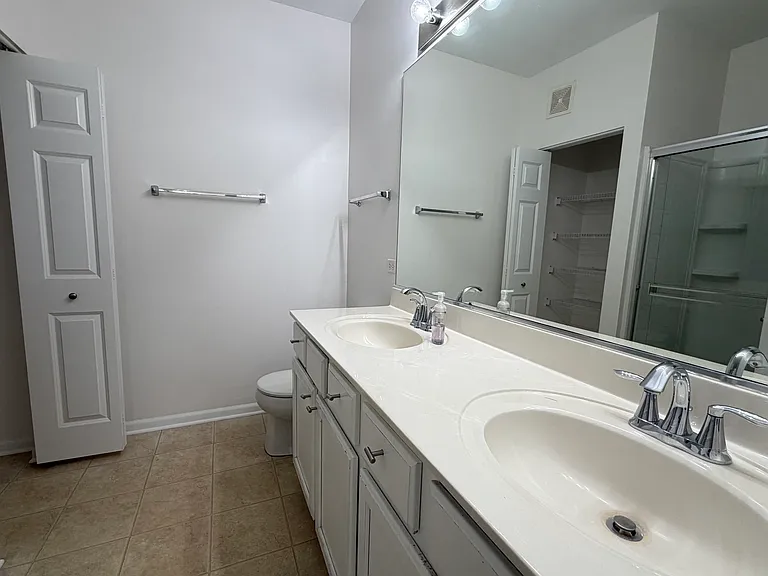 10215 Camden Ln #H — Photo 10