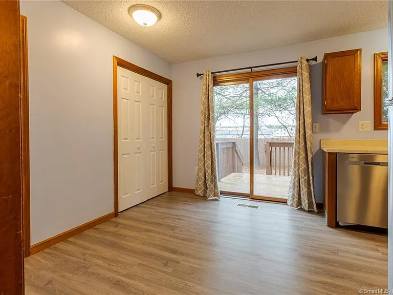 22 Windwood Dr #22 — Photo 11