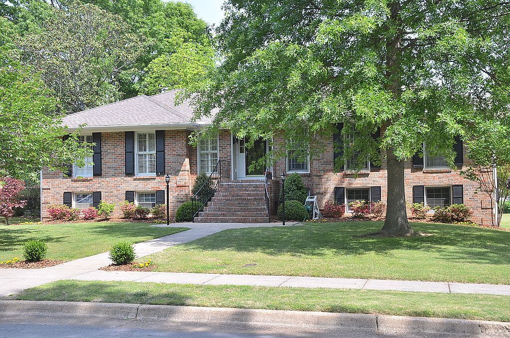 5812 Macon Dr SE, Huntsville, AL 35802 | Zillow