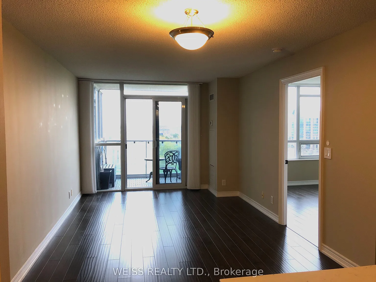 1 bed, $2,300 — Photo 4