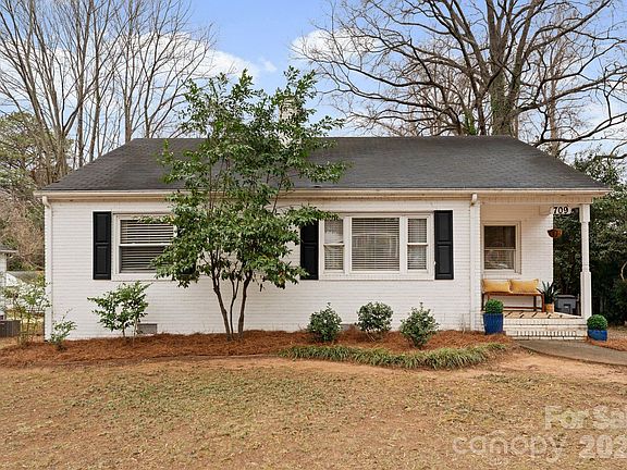 2nd image of 709 Fugate Ave
