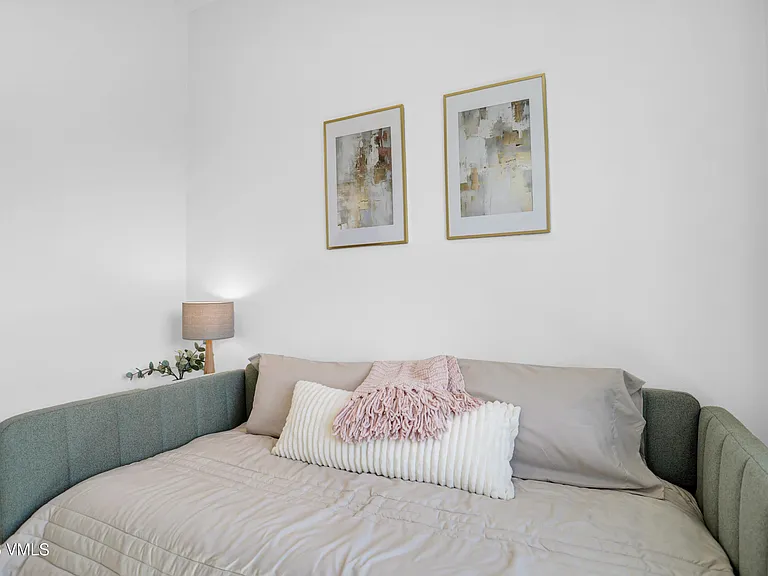 1200 Capitol St #201 — Photo 19