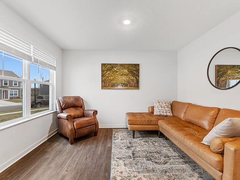 5922 Damsel Dr — Photo 3