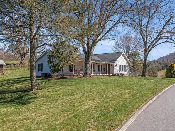 1511 California Creek Rd, Mars Hill, NC 28754