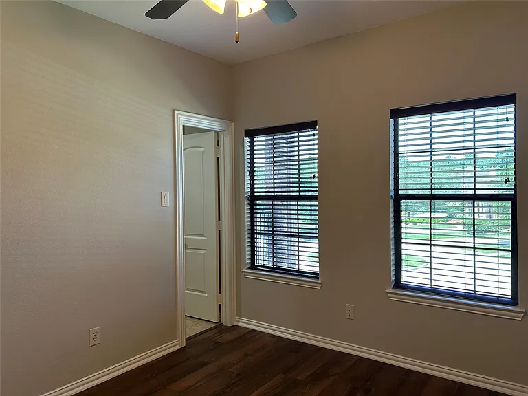 101 E Silverwood Ranch Est — Photo 30