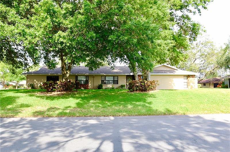 1st image of 4403 Willowbrook Cir