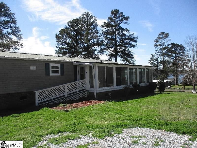 1st image of 32 Hall St