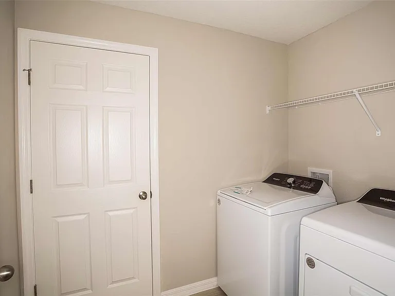 12753 Hysmith Loop — Photo 17