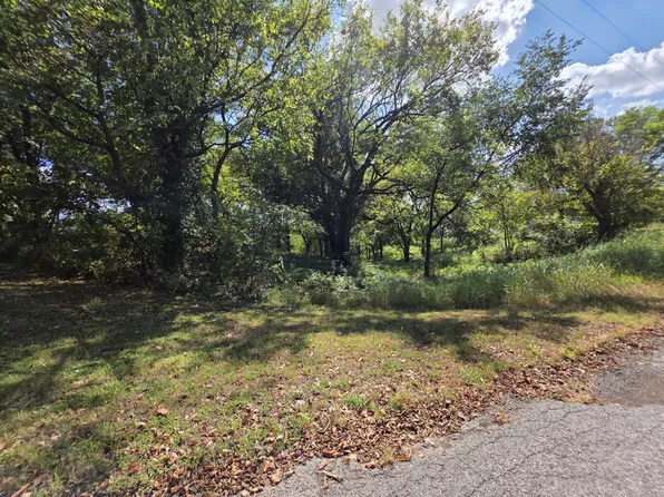 E Cliff View Dr, Vinita, OK 74301