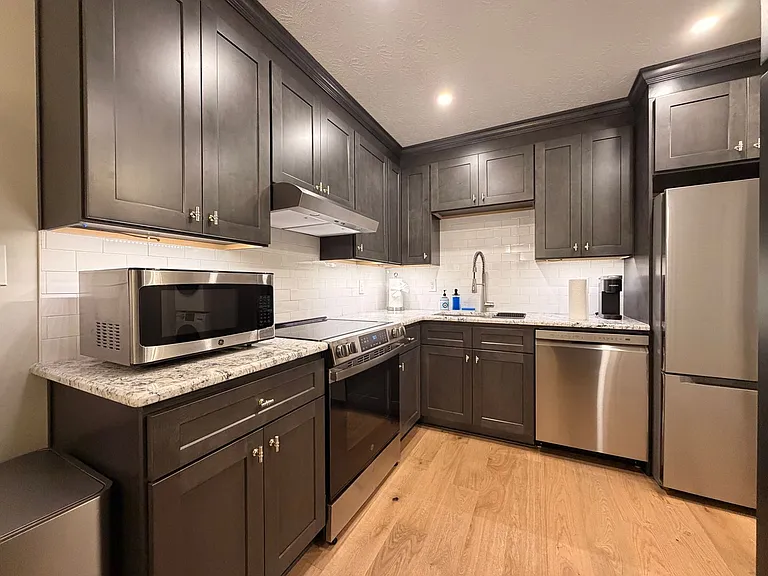 174 Talmadge St #14 — Photo 5
