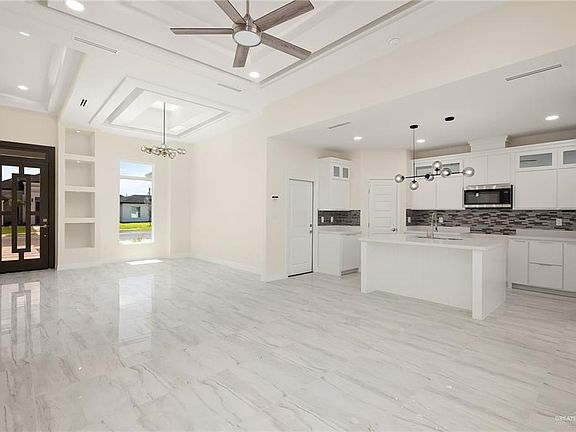 2nd image of 6009 N Pedaso Del Sol St