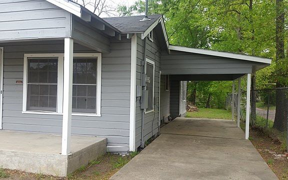 3rd image of 612 Martin Luther King Dr